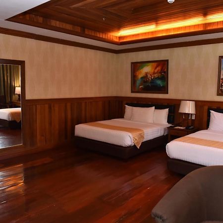 Alta D' Tagaytay Hotel Tagaytay City Exteriör bild