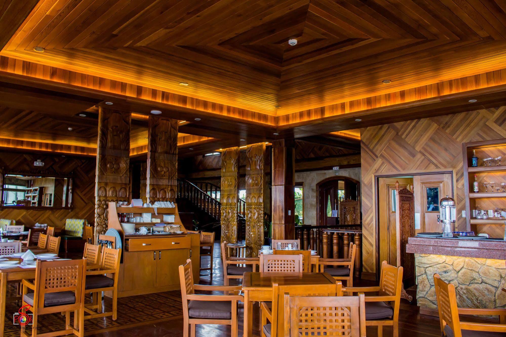Alta D' Tagaytay Hotel Tagaytay City Exteriör bild
