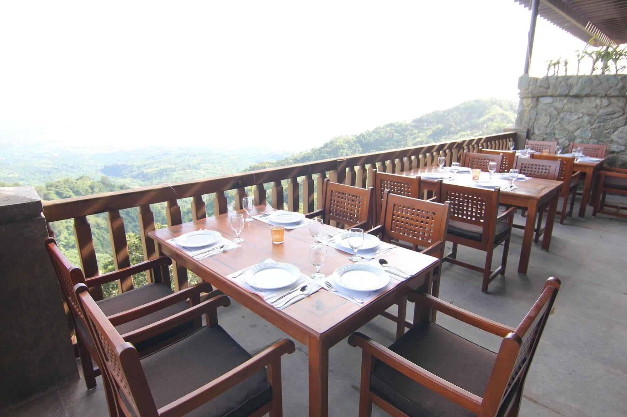 Alta D' Tagaytay Hotel Tagaytay City Exteriör bild