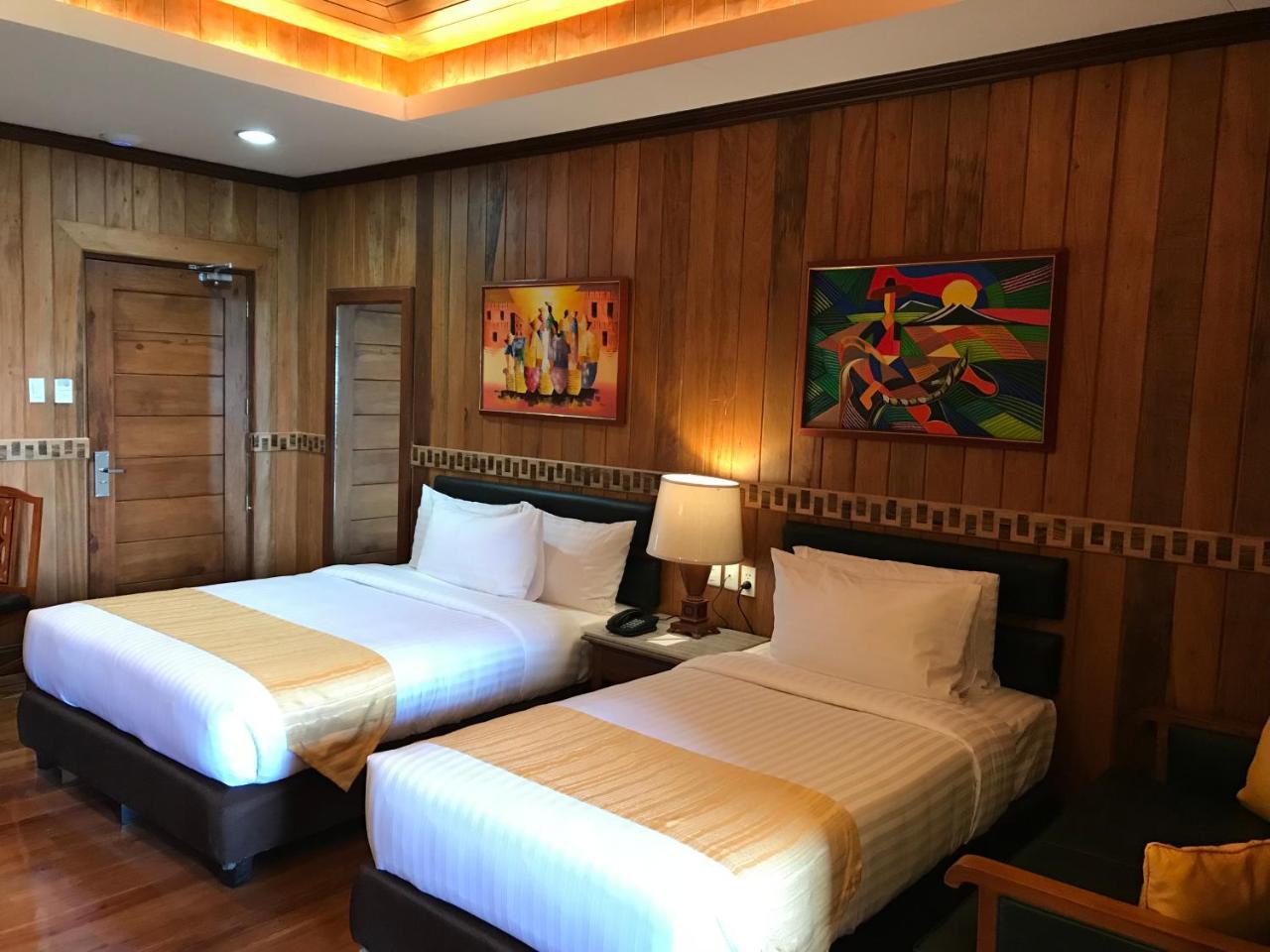 Alta D' Tagaytay Hotel Tagaytay City Exteriör bild